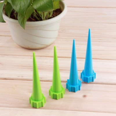 4PCS Water Spikes,Garden Cone Spike Watering Plant Flower Waterers Bottle Irrigation System Practical Plastic Garden Cone Watering Spike   